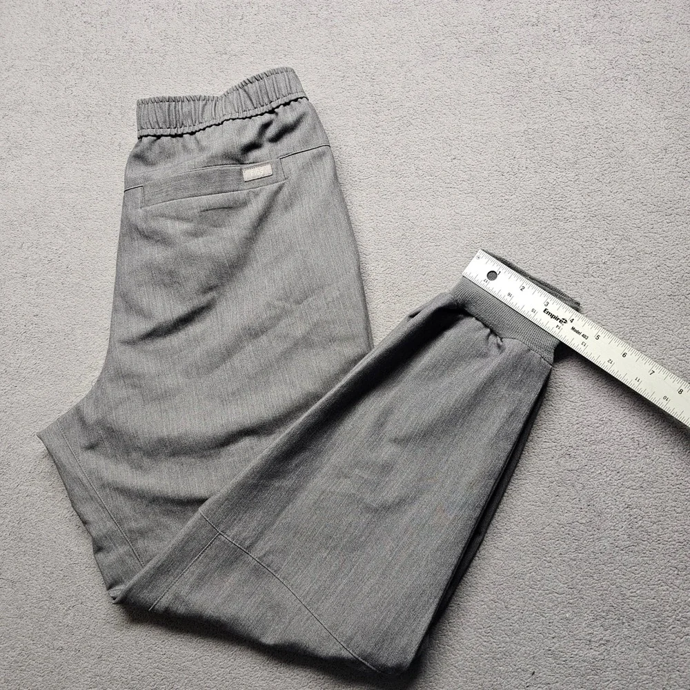 FIGS Technical Collection Mens M/S Grey Jogger Scrub Pants Medical Uniform Short
